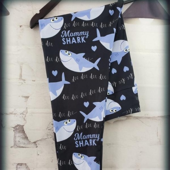 baby shark leggings